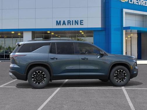 Lakeshore Blue Metallic 2026 Chevrolet Traverse AWD Z71