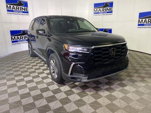 Crystal Black Pearl 2023 Honda Pilot AWD EX-L 7 Passenger