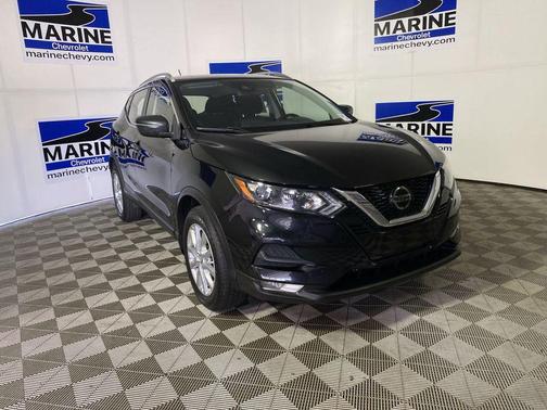 Magnetic Black Pearl 2022 Nissan Rogue Sport SV