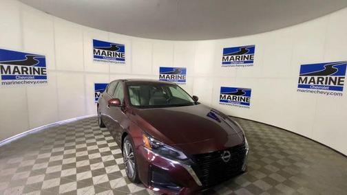 Garnet Pearl Metallic 2023 Nissan Altima 2.5 SL