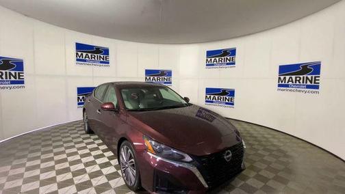 Garnet Pearl Metallic 2023 Nissan Altima 2.5 SL