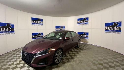Garnet Pearl Metallic 2023 Nissan Altima 2.5 SL