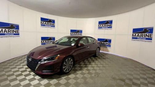 Garnet Pearl Metallic 2023 Nissan Altima 2.5 SL