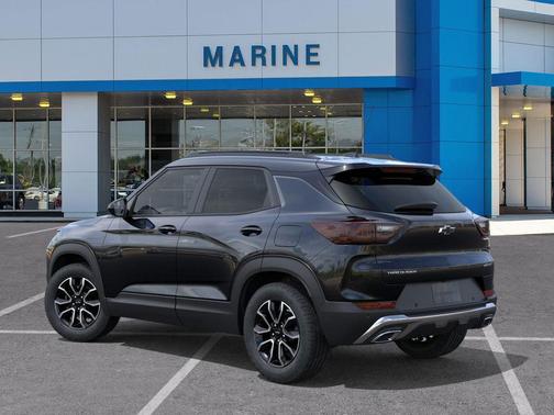 Mosaic Black Metallic 2026 Chevrolet Trailblazer ACTIV