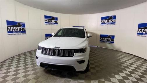 2022 Jeep Grand Cherokee Laredo
