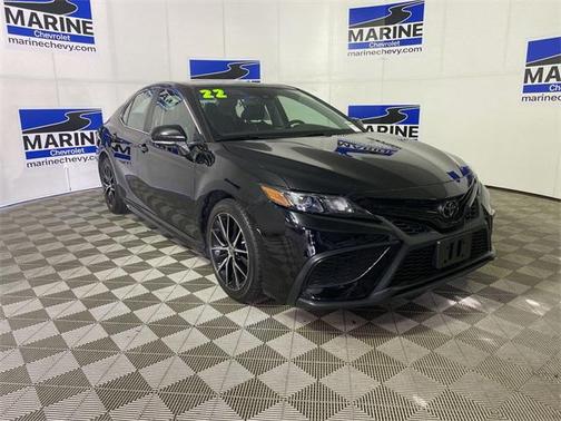 2022 Toyota Camry SE