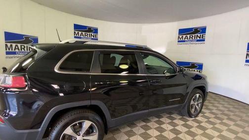 Diamond Black Crystal Pearlcoat 2019 Jeep Cherokee Limited