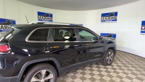 Diamond Black Crystal Pearlcoat 2019 Jeep Cherokee Limited