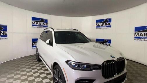 Mineral White Metallic 2022 BMW X7 M50i
