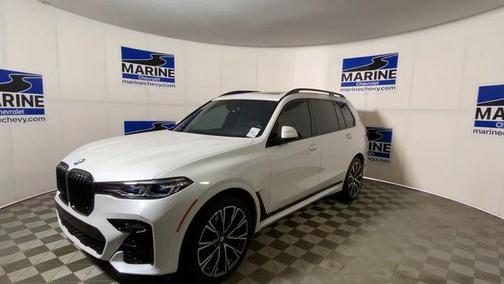 Mineral White Metallic 2022 BMW X7 M50i