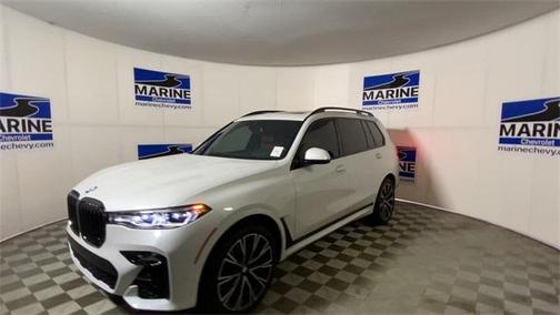 Mineral White Metallic 2022 BMW X7 M50i