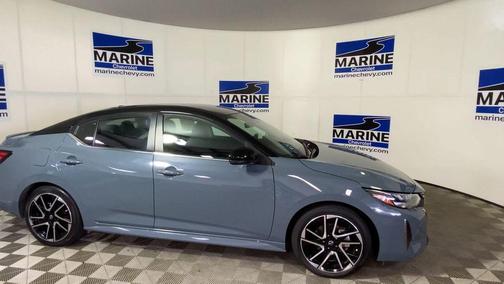 Atlantic Gray Metallic/Super Black 2025 Nissan Sentra SR