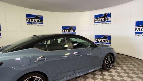 Atlantic Gray Metallic/Super Black 2025 Nissan Sentra SR