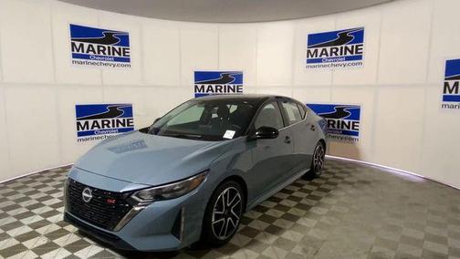 Atlantic Gray Metallic/Super Black 2025 Nissan Sentra SR