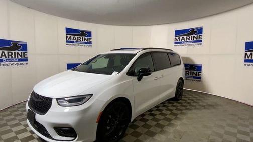 2025 Chrysler Pacifica Limited