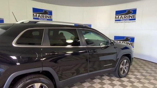 Diamond Black Crystal Pearlcoat 2020 Jeep Cherokee Limited
