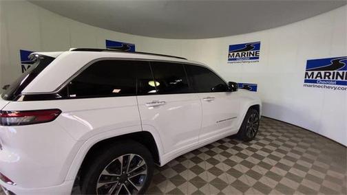 2022 Jeep Grand Cherokee Overland