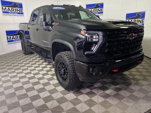 2025 Chevrolet Silverado 2500 4WD Crew Cab Standard Bed ZR2