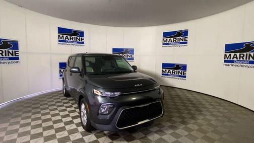 Gravity Gray 2022 Kia Soul LX