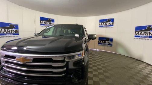 Black 2024 Chevrolet Silverado 1500 High Country