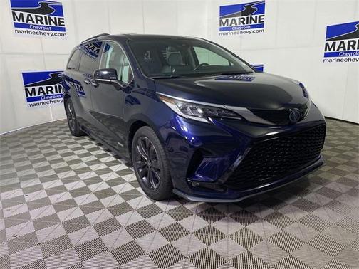 2021 Toyota Sienna XSE 7 Passenger