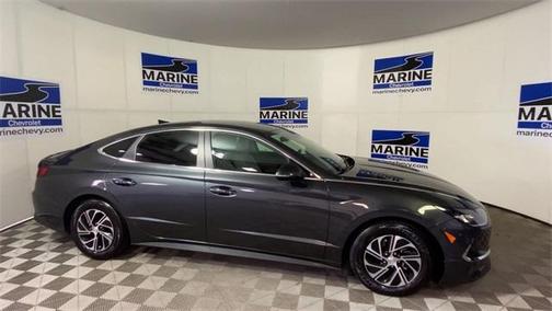 2022 Hyundai SONATA Hybrid Base