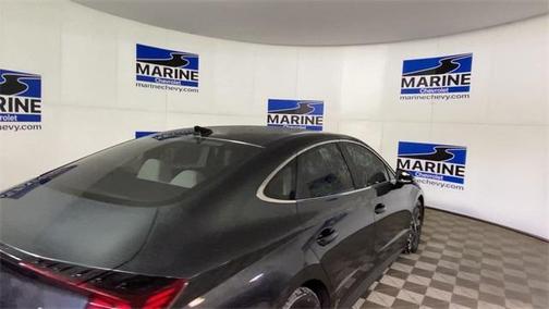 2022 Hyundai SONATA Hybrid Base