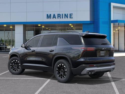 Mosaic Black Metallic 2027 Chevrolet Traverse AWD Z71