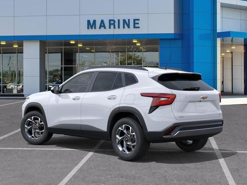Summit White 2026 Chevrolet Trax LT