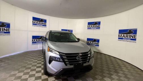 Brilliant Silver Metallic 2024 Nissan Rogue S