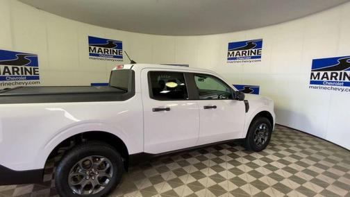 Oxford White 2024 Ford Maverick XLT
