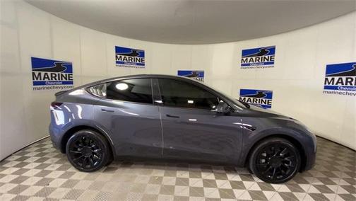 2022 Tesla Model Y Long Range Dual Motor All-Wheel Drive