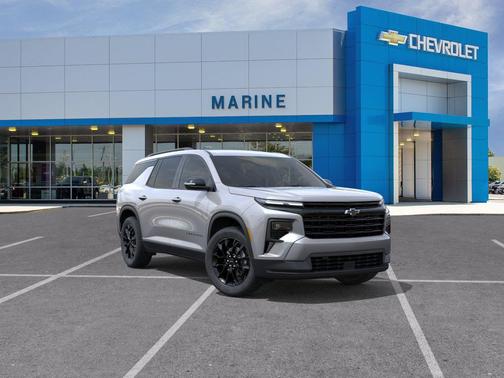 Sterling Gray Metallic 2026 Chevrolet Traverse LT