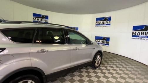Ingot Silver Metallic 2018 Ford Escape SE