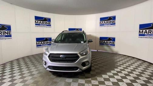 Ingot Silver Metallic 2018 Ford Escape SE