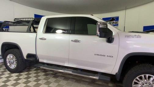 Iridescent Pearl Tricoat 2021 Chevrolet Silverado 2500 High Country