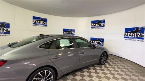 2022 Hyundai SONATA Limited