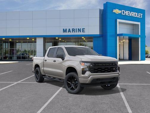 White Sands 2026 Chevrolet Silverado 1500 Custom
