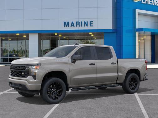 White Sands 2026 Chevrolet Silverado 1500 Custom