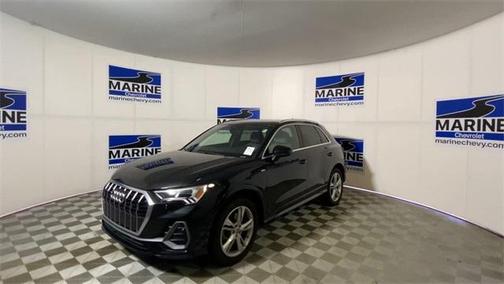 2020 Audi Q3 45 S line Prestige