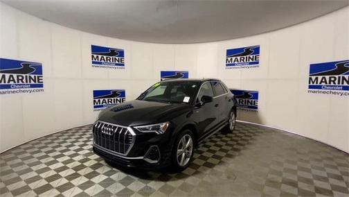 2020 Audi Q3 45 S line Prestige