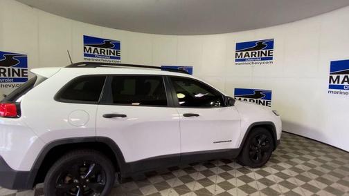 Bright White Clearcoat 2017 Jeep Cherokee Sport