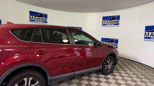 Ruby Flare Pearl 2018 Toyota RAV4 LE