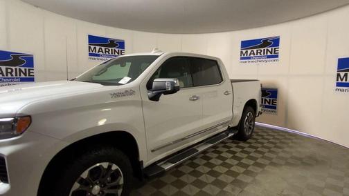 Iridescent Pearl Tricoat 2023 Chevrolet Silverado 1500 High Country