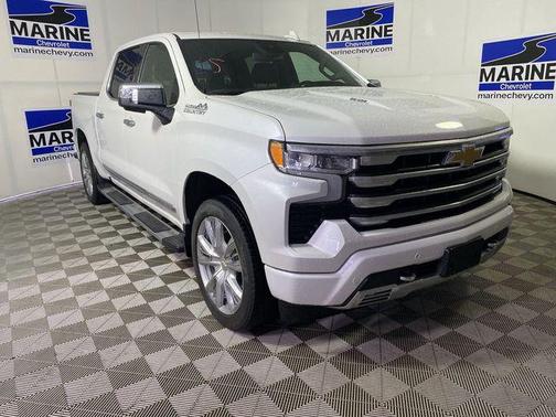 Iridescent Pearl Tricoat 2023 Chevrolet Silverado 1500 High Country