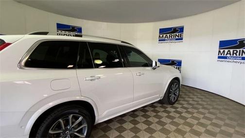 2019 Volvo XC90 T5 Momentum