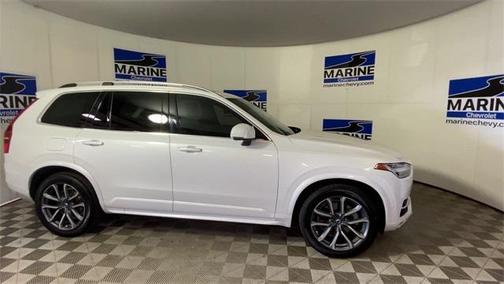 2019 Volvo XC90 T5 Momentum