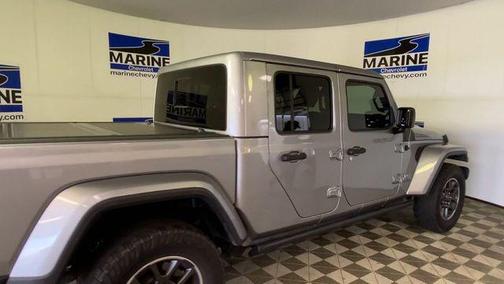 Billet Silver Metallic Clearcoat 2021 Jeep Gladiator Overland