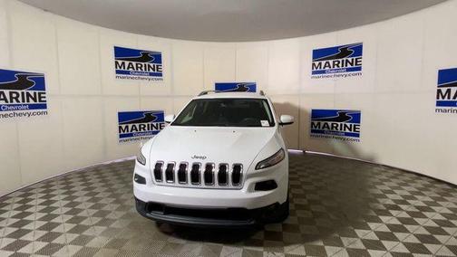 Bright White Clearcoat 2018 Jeep Cherokee Latitude