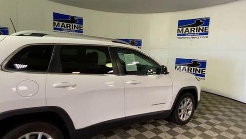 Bright White Clearcoat 2018 Jeep Cherokee Latitude